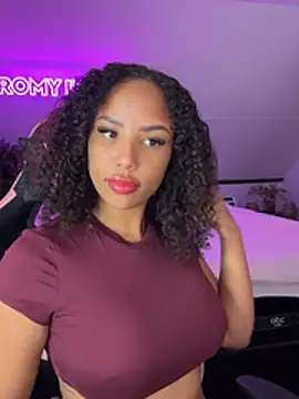 princessromyindy online show from April 28, 6:46 pm