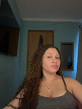 sophiiahot online show from April 18, 11:58 am