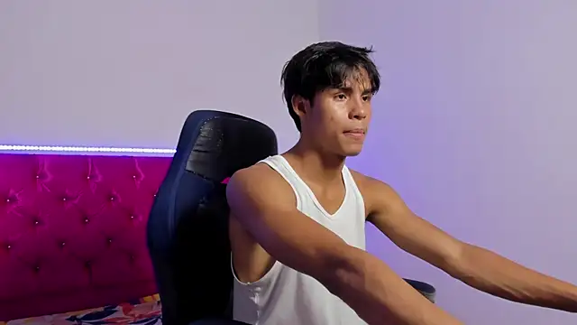 skinny sam online show from May 11, 3:12 am
