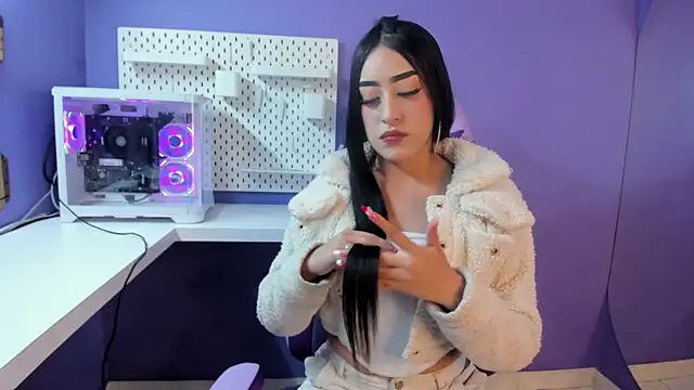 Kimm 444 online show from April 9, 4:45 am