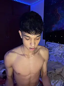 RoughDiamond  online show from April 11, 7:45 am