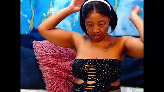 Snapshot of choclatelips_xxx chatting on June 25, 7:57 am choclatelips xxx online show from June 25, 7:57 am