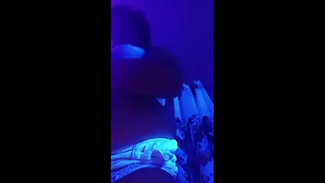 Luvtadressfem online show from July 14, 6:18 am