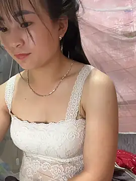 Maianly online show from April 18, 9:35 am