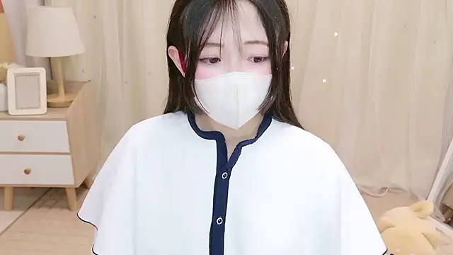 Satomi nn online show from May 29, 4:43 am