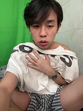 titi-999 online show from August 3, 1:26 am