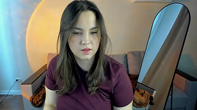 Nelie Evans online show from May 19, 1:44 am