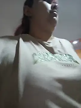 AliceScoot  online show from May 21, 6:04 pm