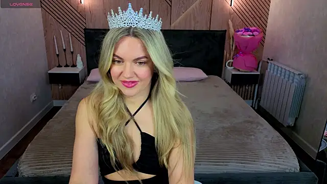 Jennifer Perezz online show from May 29, 5:00 pm