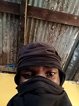 Snapshot of theyloveoneanothe chatting on April 9, 2:00 pm theyloveoneanothe online show from April 9, 2:00 pm