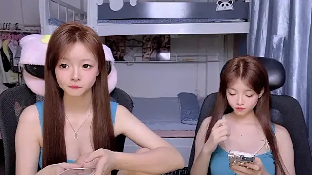 xiaoqiao-daqiao online show from May 12, 5:10 pm