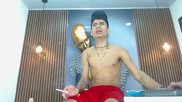 Skinny cute Alyer online show from April 22, 2:14 am