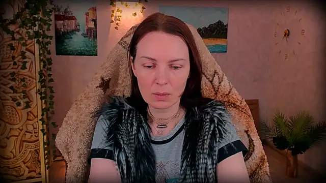 LanaRadiance online show from June 2, 1:35 pm