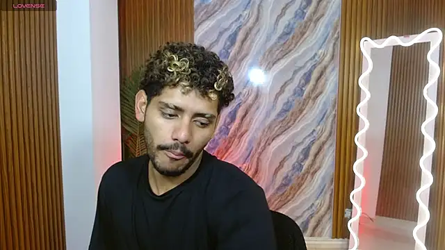 milo tay online show from April 12, 3:00 am