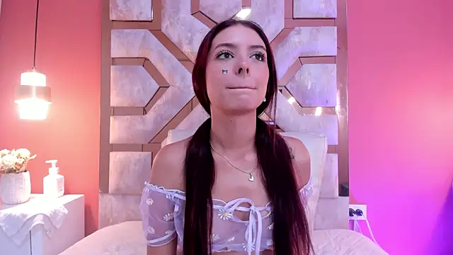 VIOLET 19XXX online show from April 30, 12:55 pm