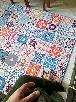 Snapshot of mirr035 chatting on April 10, 1:38 pm mirr035 online show from April 10, 1:38 pm