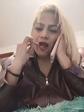 LUISA  07 online show from May 24, 12:59 am