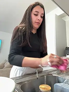 Miavelvetxoxo online show from April 16, 12:39 pm