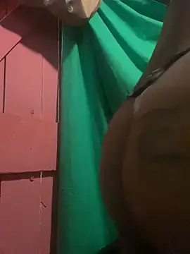 Snapshot of Malonna69 chatting on April 10, 4:55 pm Malonna69 online show from April 10, 4:55 pm