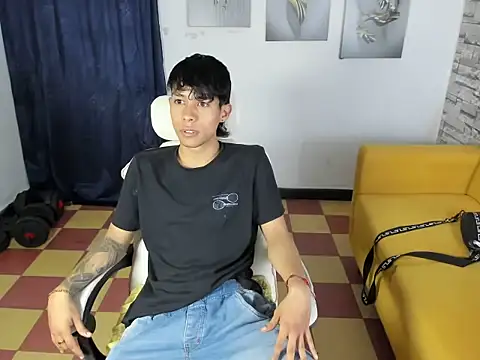 orrduz06 online show from April 11, 1:21 am