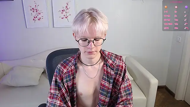 Liam Blair online show from June 21, 5:32 am