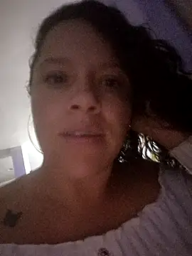 angelplu online show from April 19, 2:33 am