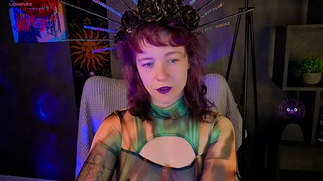Snapshot of Ricki_Bloom chatting on July 18, 1:10 am Ricki Bloom online show from July 18, 1:10 am