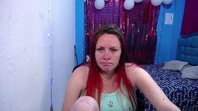 carolinhe26 online show from April 26, 2:15 pm