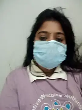 dearmona00 online show from May 24, 7:41 pm
