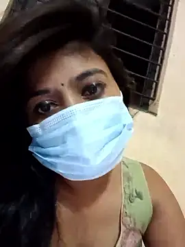 Snapshot of dearmona00 chatting on June 3, 4:45 pm dearmona00 online show from June 3, 4:45 pm