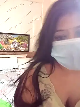 Snapshot of dearmona00 chatting on June 27, 7:46 am dearmona00 online show from June 27, 7:46 am