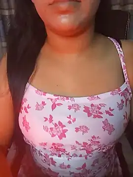Snapshot of zareen_approach chatting on June 11, 5:00 pm zareen approach online show from June 11, 5:00 pm