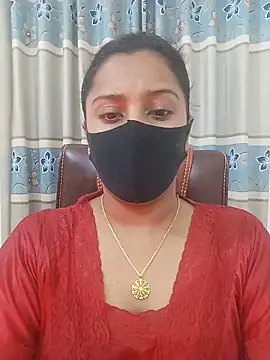 Snapshot of zareen_approach chatting on June 18, 4:11 pm zareen approach online show from June 18, 4:11 pm