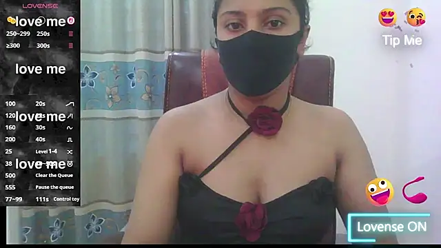 Snapshot of zareen_approach chatting on July 9, 11:36 am zareen approach online show from July 9, 11:36 am