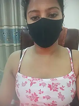 Snapshot of zareen_approach chatting on July 19, 6:11 pm zareen approach online show from July 19, 6:11 pm