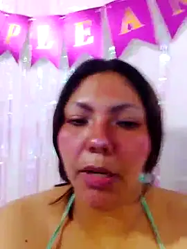 Izel  online show from May 19, 1:56 am