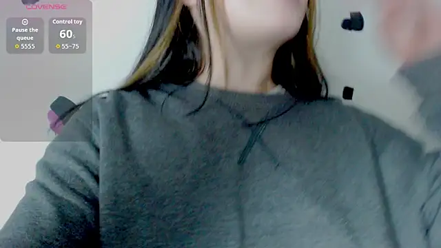 vero doll12 online show from May 25, 2:56 pm