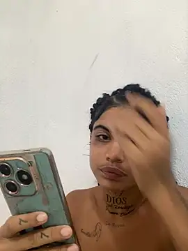 Snapshot of La_reynazendeya_ chatting on July 10, 6:21 pm La reynazendeya online show from July 10, 6:21 pm