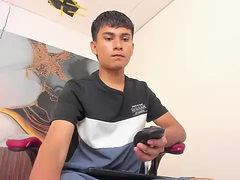 SantiagoCool online show from April 18, 12:31 pm