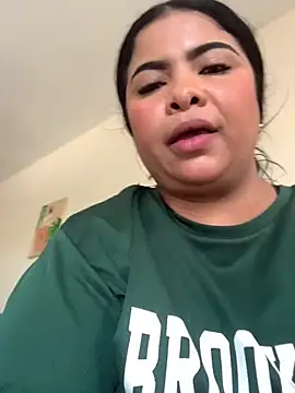 megan purpura online show from July 1, 7:02 pm