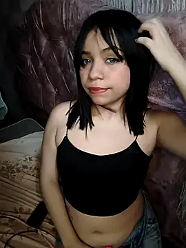 Snapshot of Tatiana_Flame69 chatting on May 7, 8:25 pm Tatiana Flame69 online show from May 7, 8:25 pm