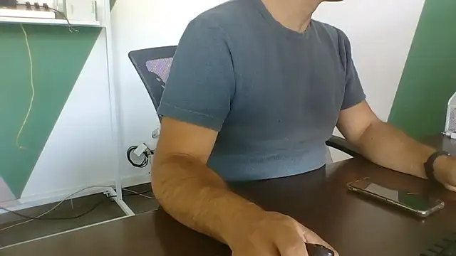 brunosso85ita online show from July 30, 7:51 am