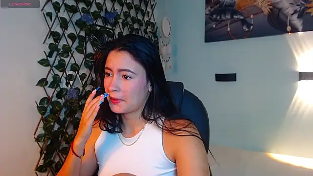 Snapshot of rosaleia_ chatting on July 10, 4:06 am rosaleia online show from July 10, 4:06 am