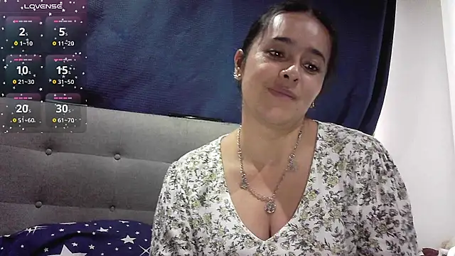 Estefany-magic online show from August 3, 1:38 pm