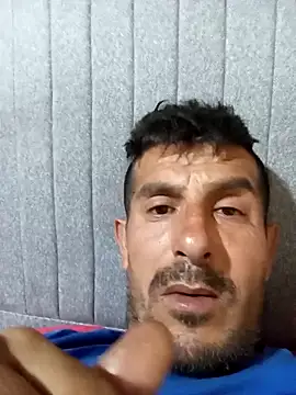 Snapshot of ayaz-j chatting on April 11, 12:04 am ayaz-j online show from April 11, 12:04 am