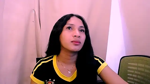 slutty aki online show from May 13, 5:05 am