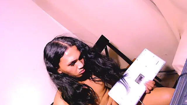 slutty aki online show from May 16, 10:36 am