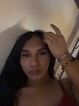 slutty aki online show from June 10, 5:45 pm