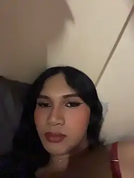 slutty aki online show from June 11, 3:10 pm