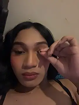 slutty aki online show from June 15, 4:42 pm